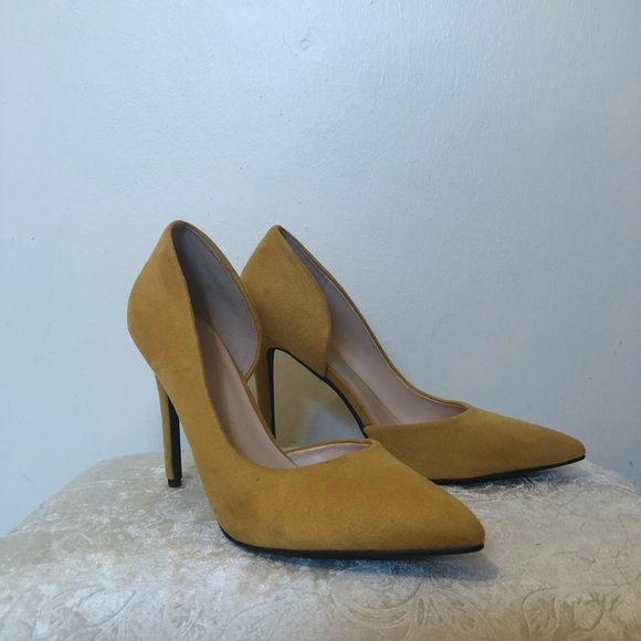 Yellow high heels - Picture 3 of 6